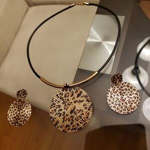 Elegant Beaded Necklace and Earring Leopard Set